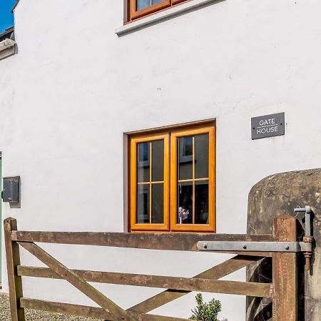 The Gatehouse At Y Gwesty Bach Villa Jordanston Eksteriør billede