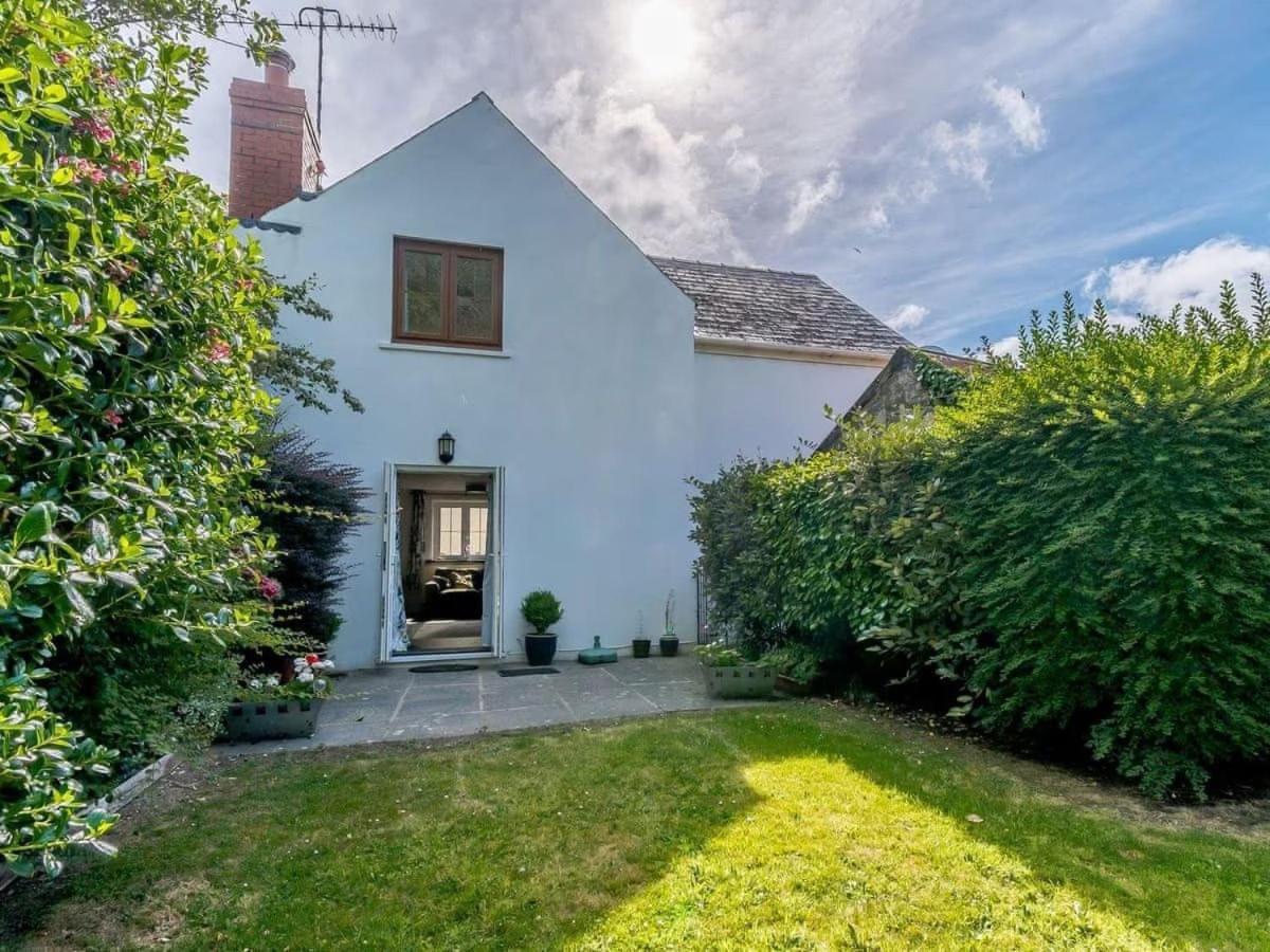 The Gatehouse At Y Gwesty Bach Villa Jordanston Eksteriør billede